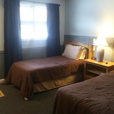 Snow Creek Inn West Dover Bagian luar foto