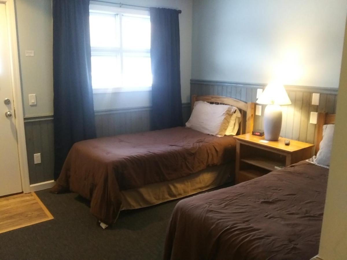 Snow Creek Inn West Dover Bagian luar foto