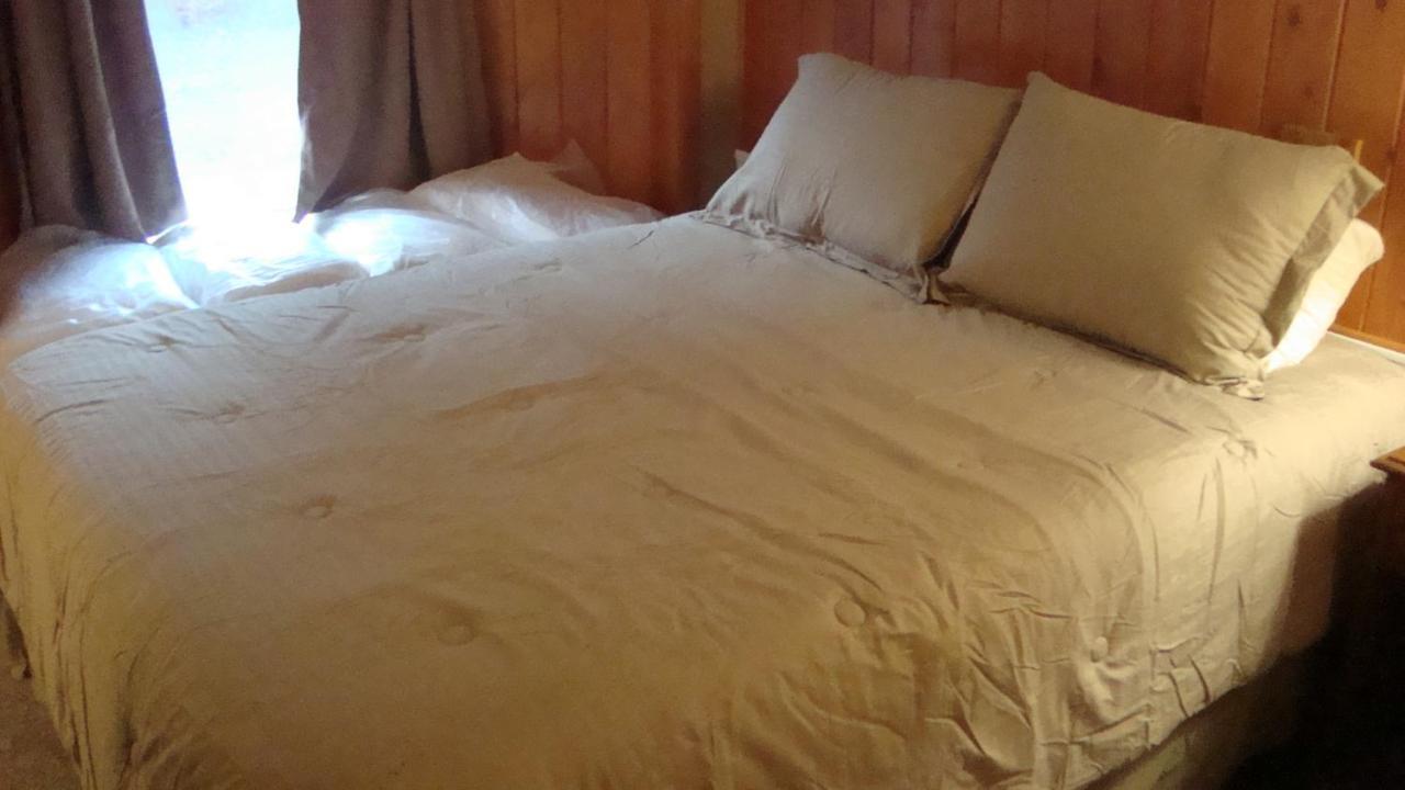 Snow Creek Inn West Dover Bagian luar foto