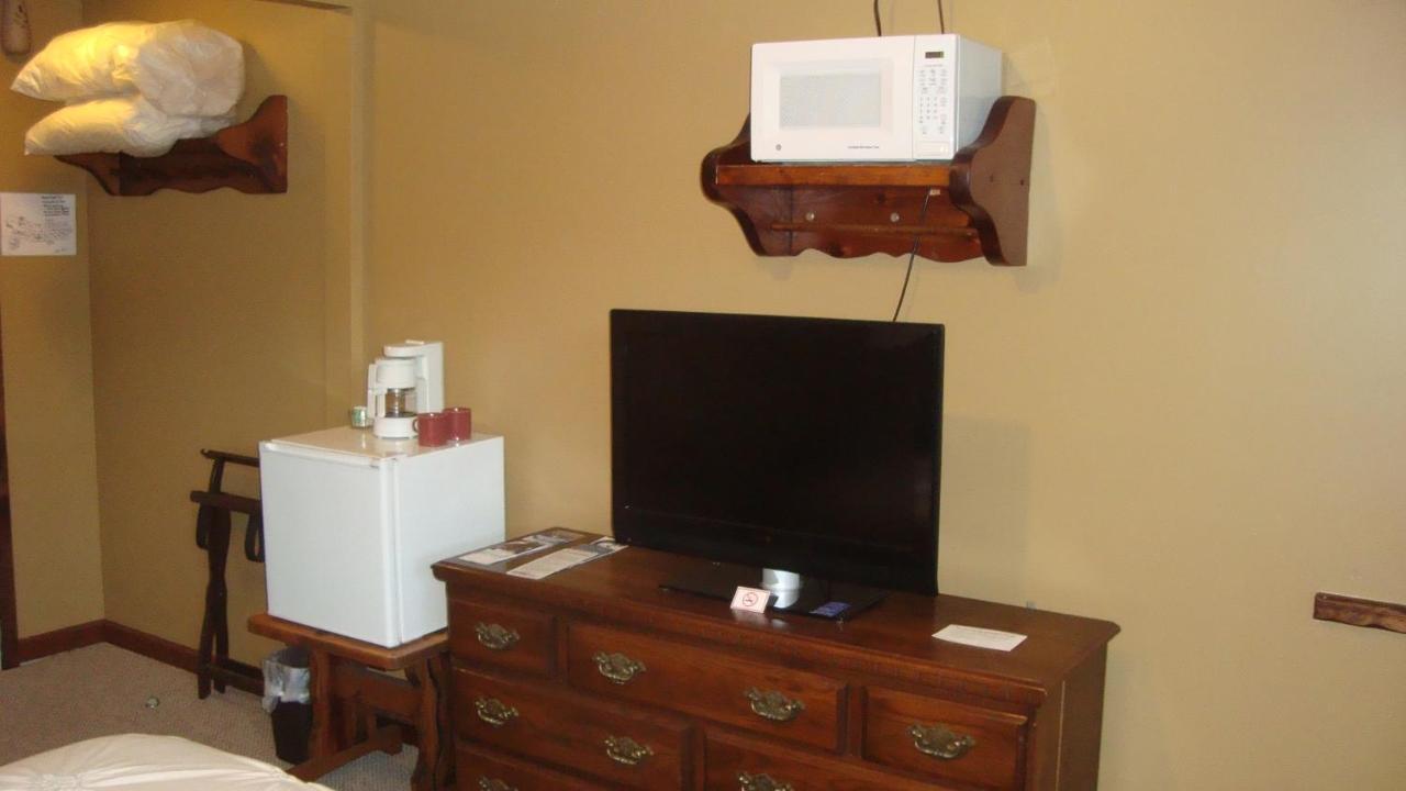 Snow Creek Inn West Dover Bagian luar foto